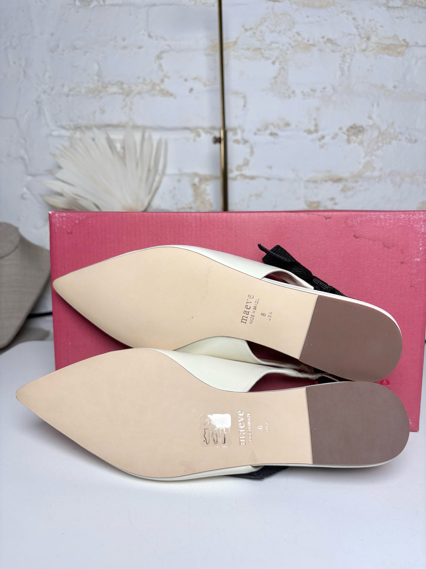 W Shoe Size 6 Maeve Ivory Leather NWT Flats