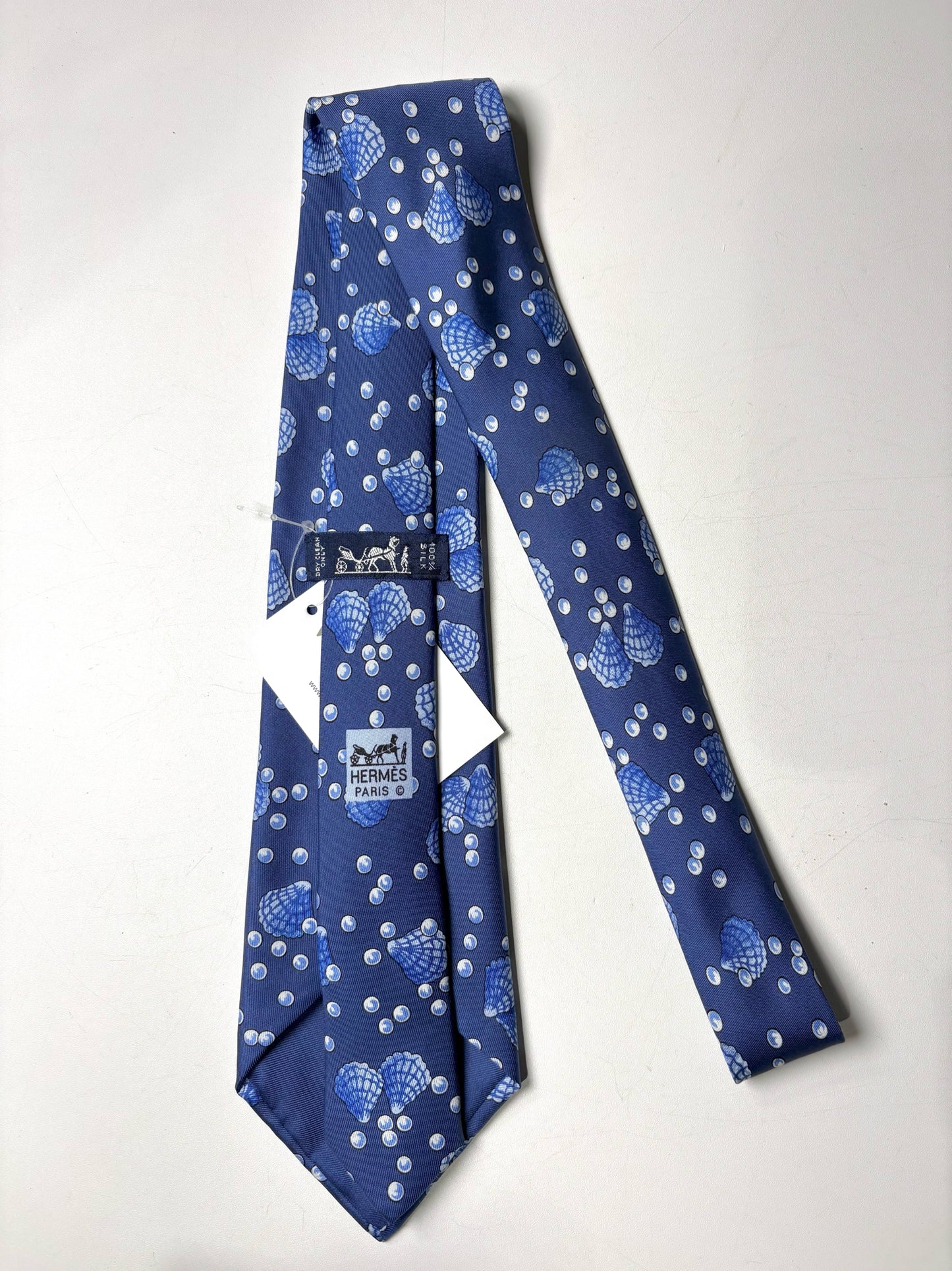 Hermes Blue 100% Silk Clam & Pearls Men's Tie