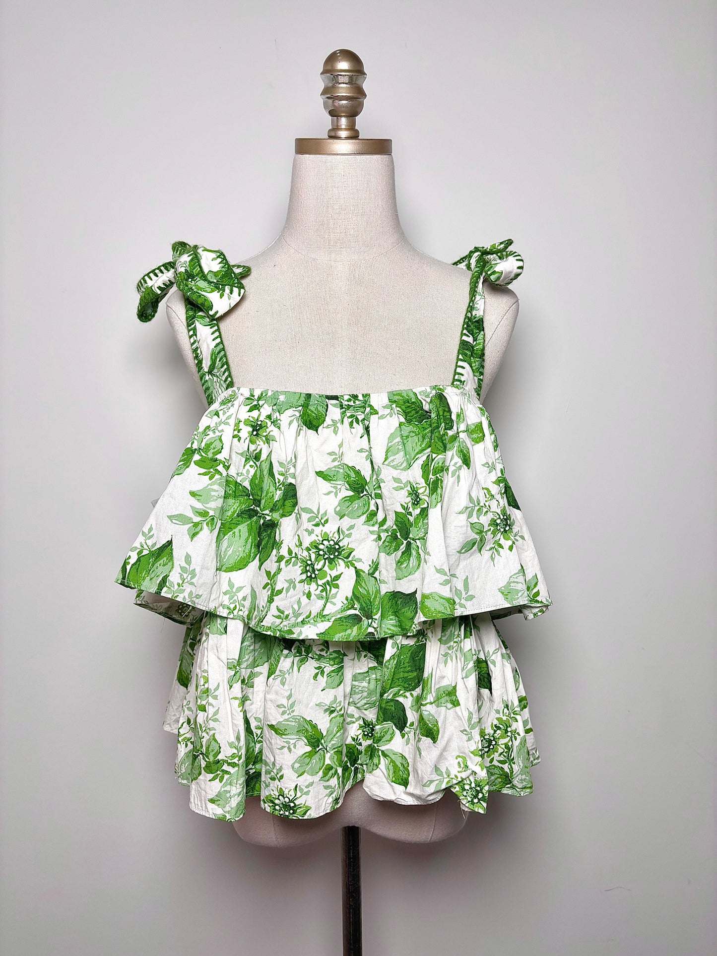Women Size S Tuckernuck Green Leaves Pre-owned Top