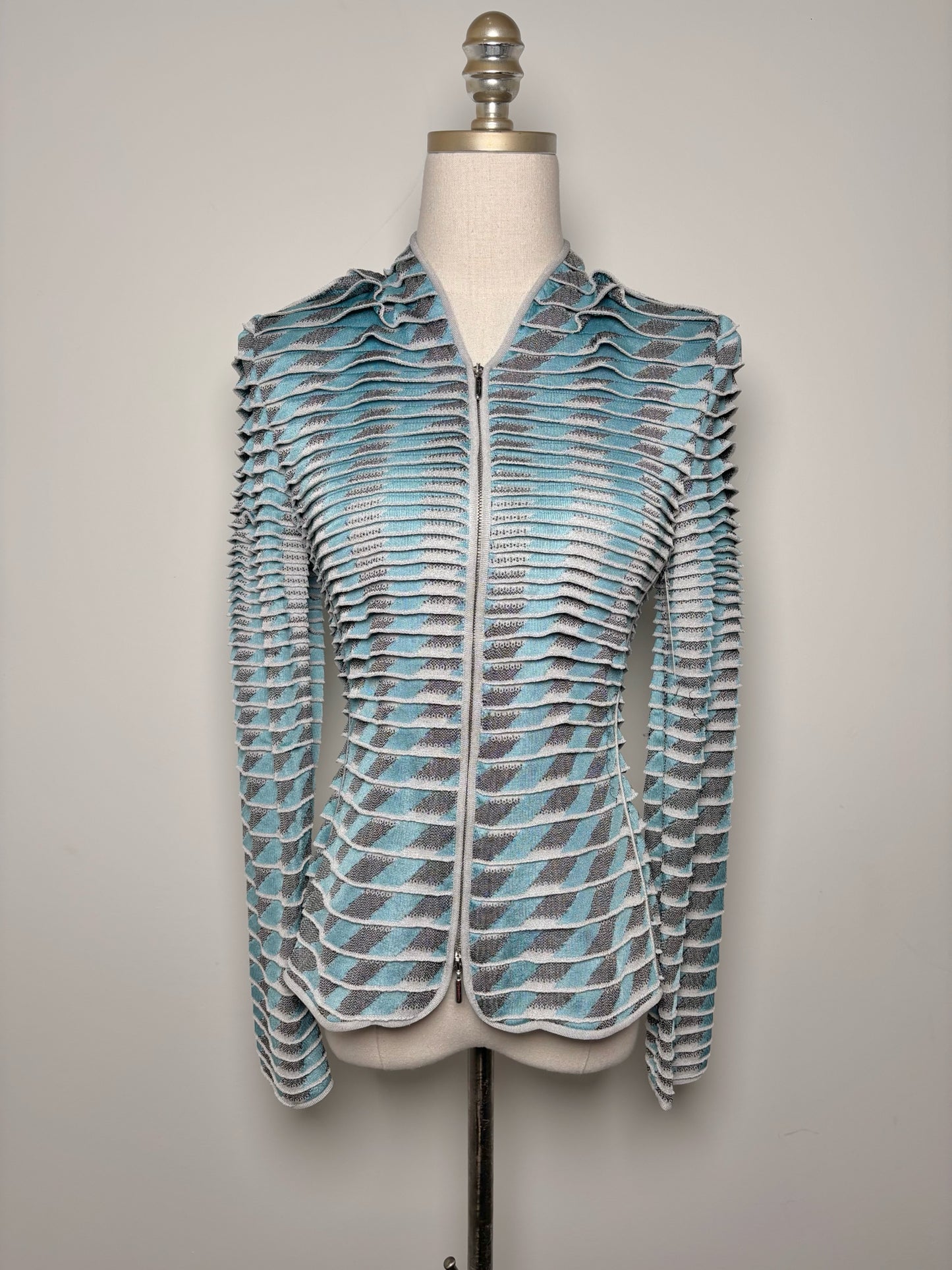 Women Size 40 (4, US) Giorgio Armani Turquoise, Gray Tiered Knit NWT Sweater