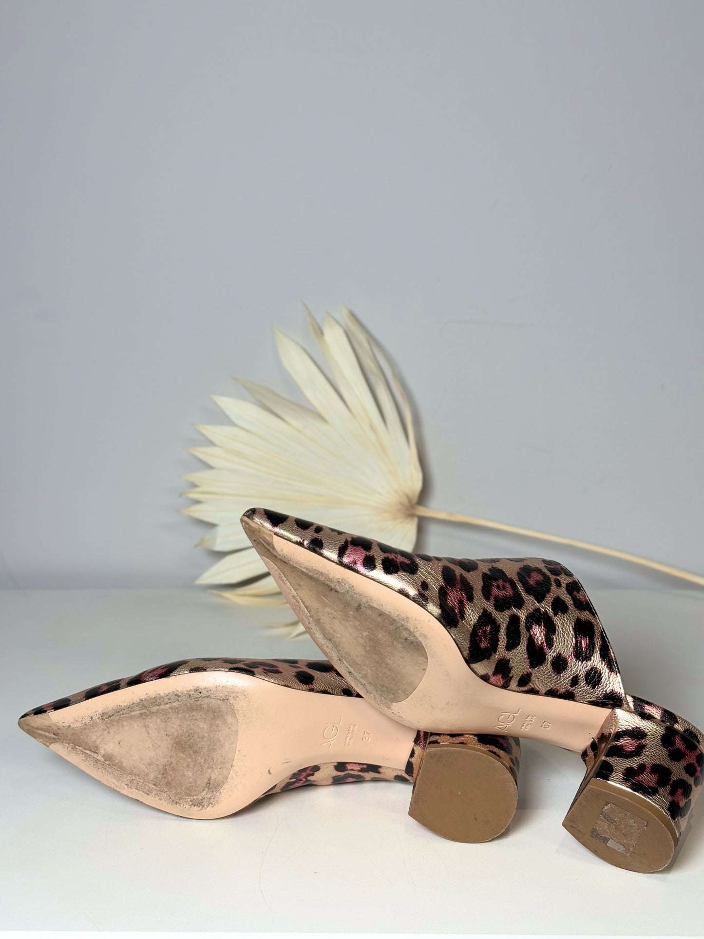 W Shoe Size 37 (6.5) AGL Gold Leather Leopard-Print Mule Pumps
