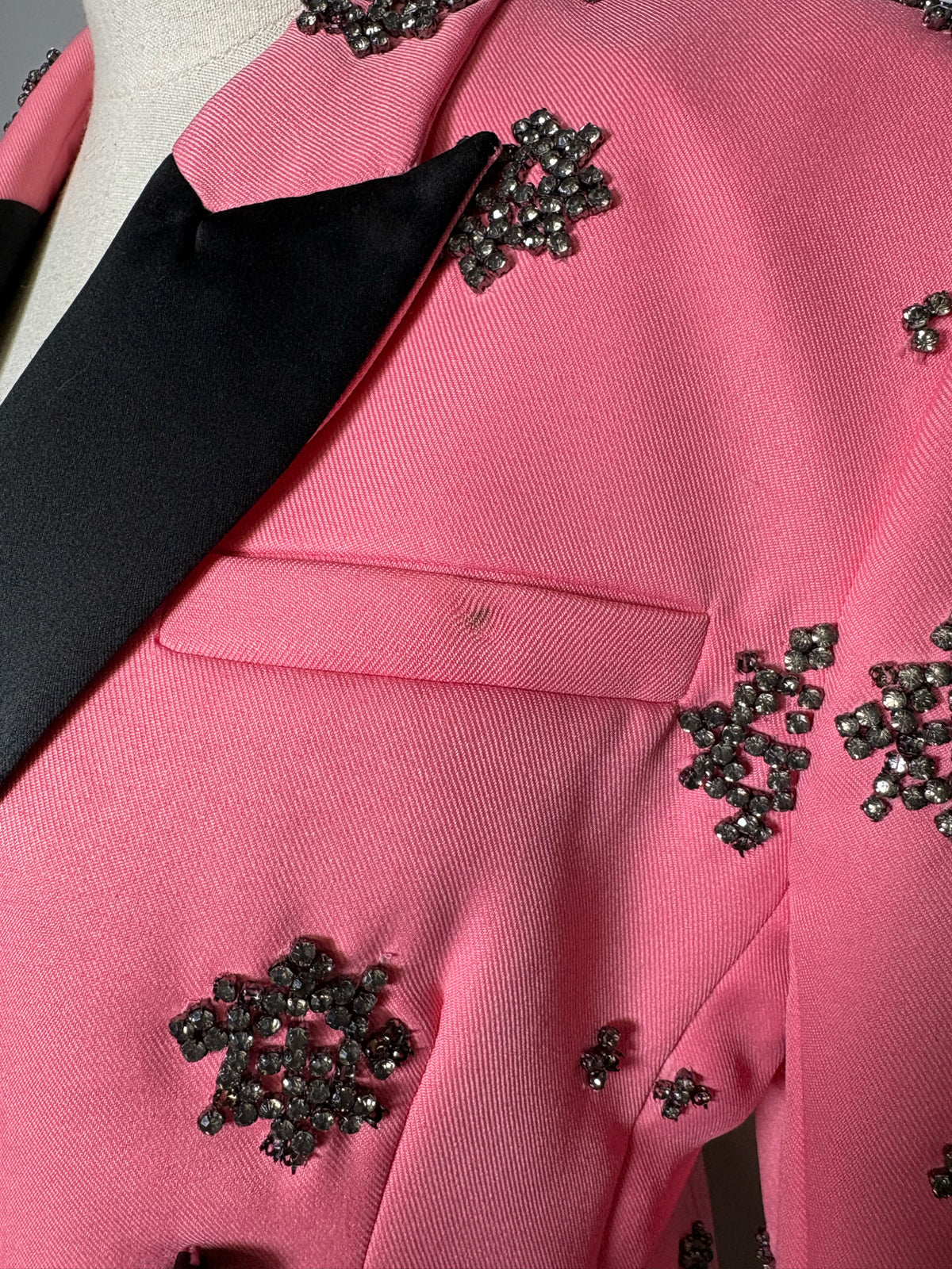 Women Size 4 L'Agence Pink Crystal Tuxedo Blazer