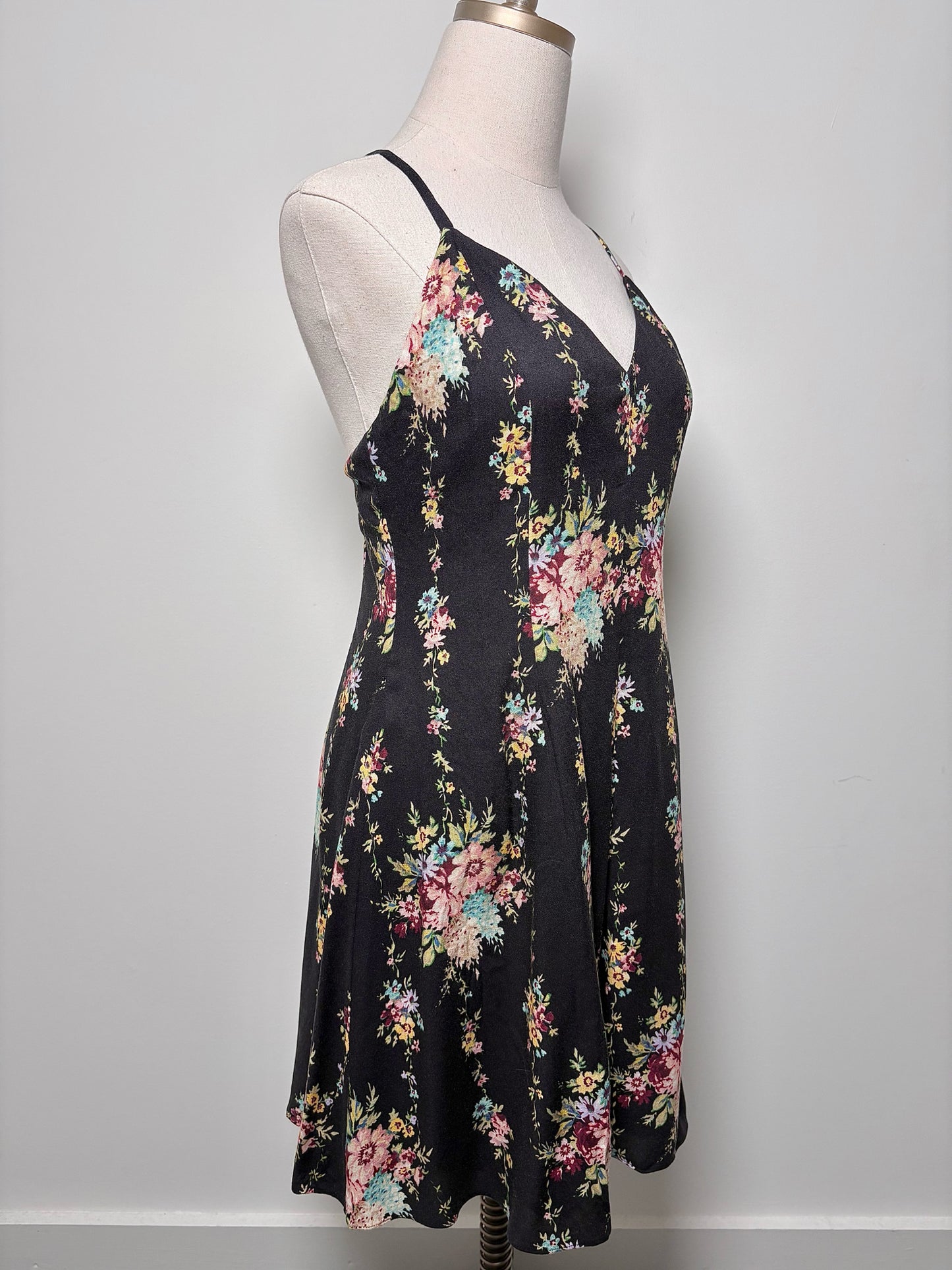 Women Size M Alice + Olivia Black, yellow, green, blue Floral Viscose Dress