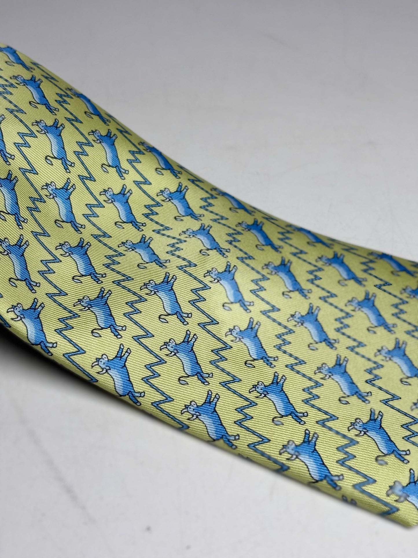 Hermes Green, Blue 100% Silk Flying Blue Bull Men's Vintage Pre-owned Tie
