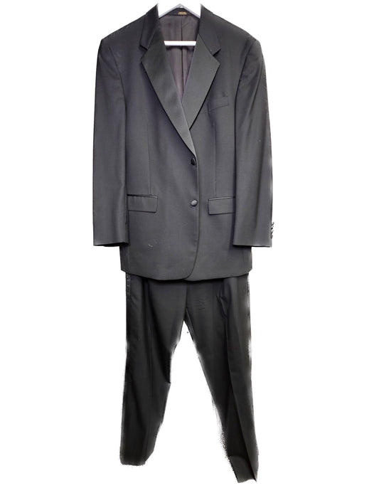 Hart Schaffner Marx 2-Piece Suit