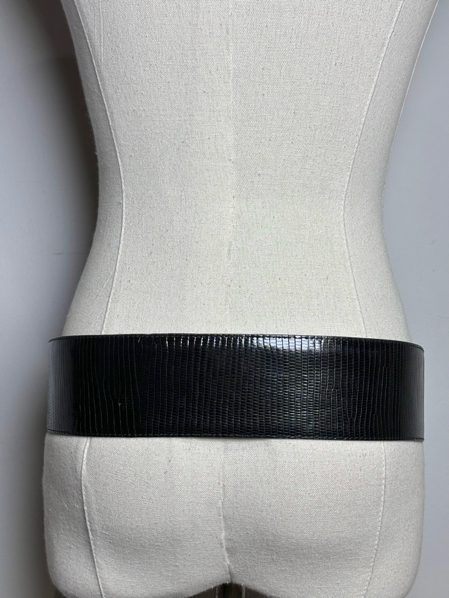 Bloomingdale's Women's Lizard Leather XS/S (Adjustable) Vintage Pre-owned Belt