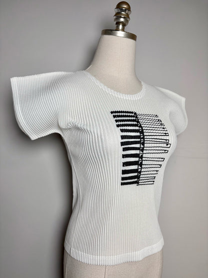 Women Size F (Free/One Size) Issey Miyake White Graphic Print Pleats Top