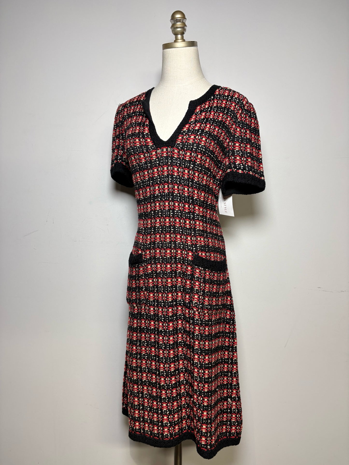 Women's Size 8 St. John Exclusively for Nordstrom Black Red & Khaki Tweed Pre-Owned Dress