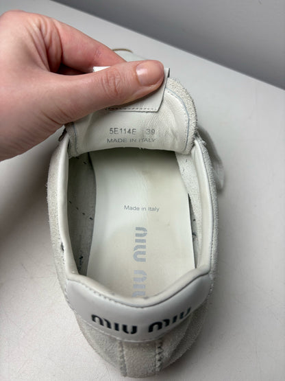 Women's Size 39 (US 9) Miu Miu Plume White Suede Pre-Owned Sneakers