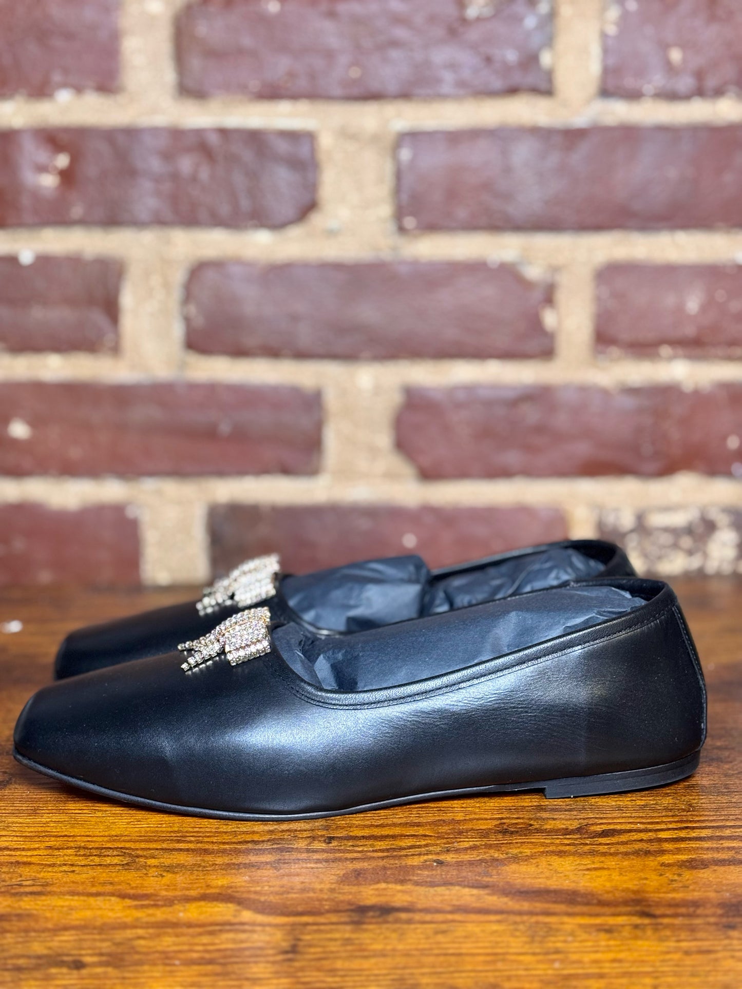 W Shoe Size 9 Freda Salvador Black Crystal Bow Pre-owned, NWT Flats