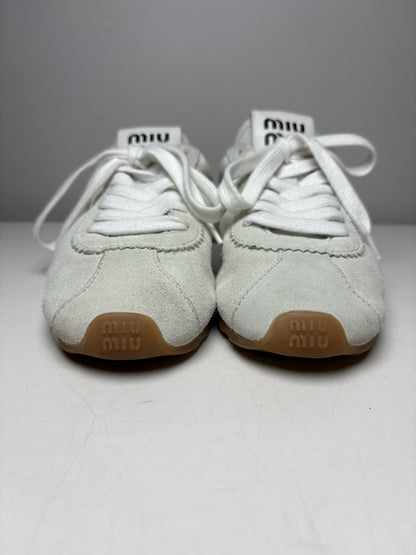 Women's Size 39 (US 9) Miu Miu Plume White Suede Pre-Owned Sneakers