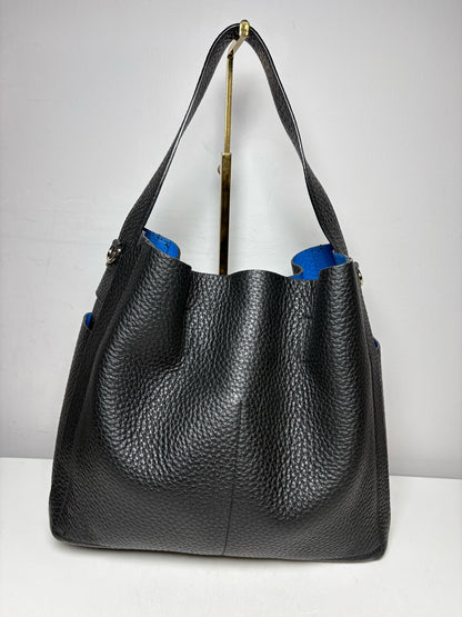 Women's Furla Capriccio Medium Black Pebbled Leather Pre-Owned Shoulder Crossbody Bag