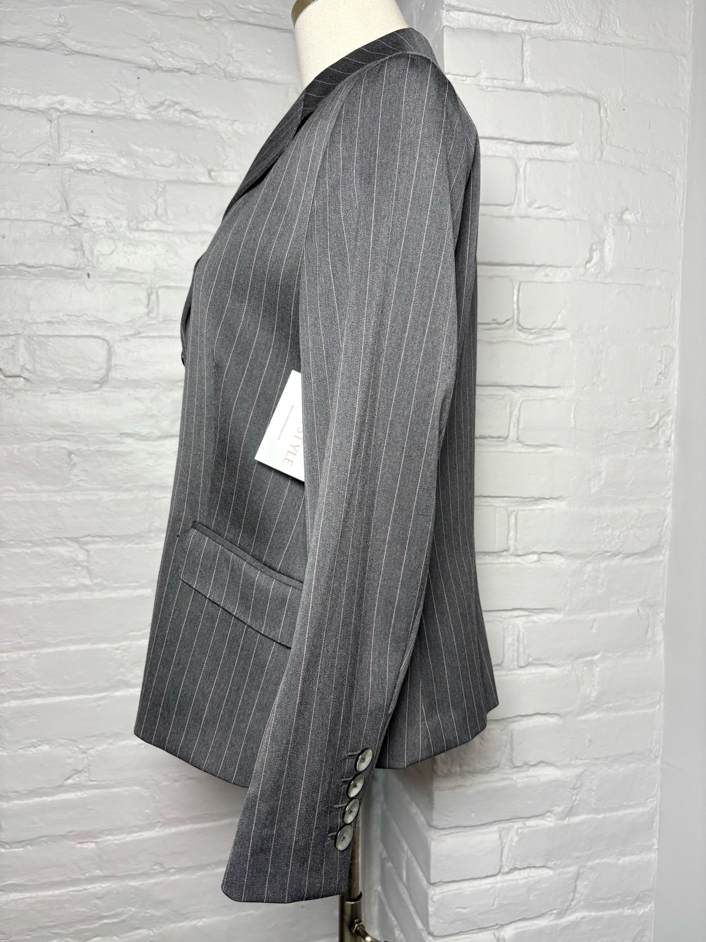 Women Size 46 (10, US) Gianluca Isaia Napoli Gray Pinstripe Wool Vintage Jacket