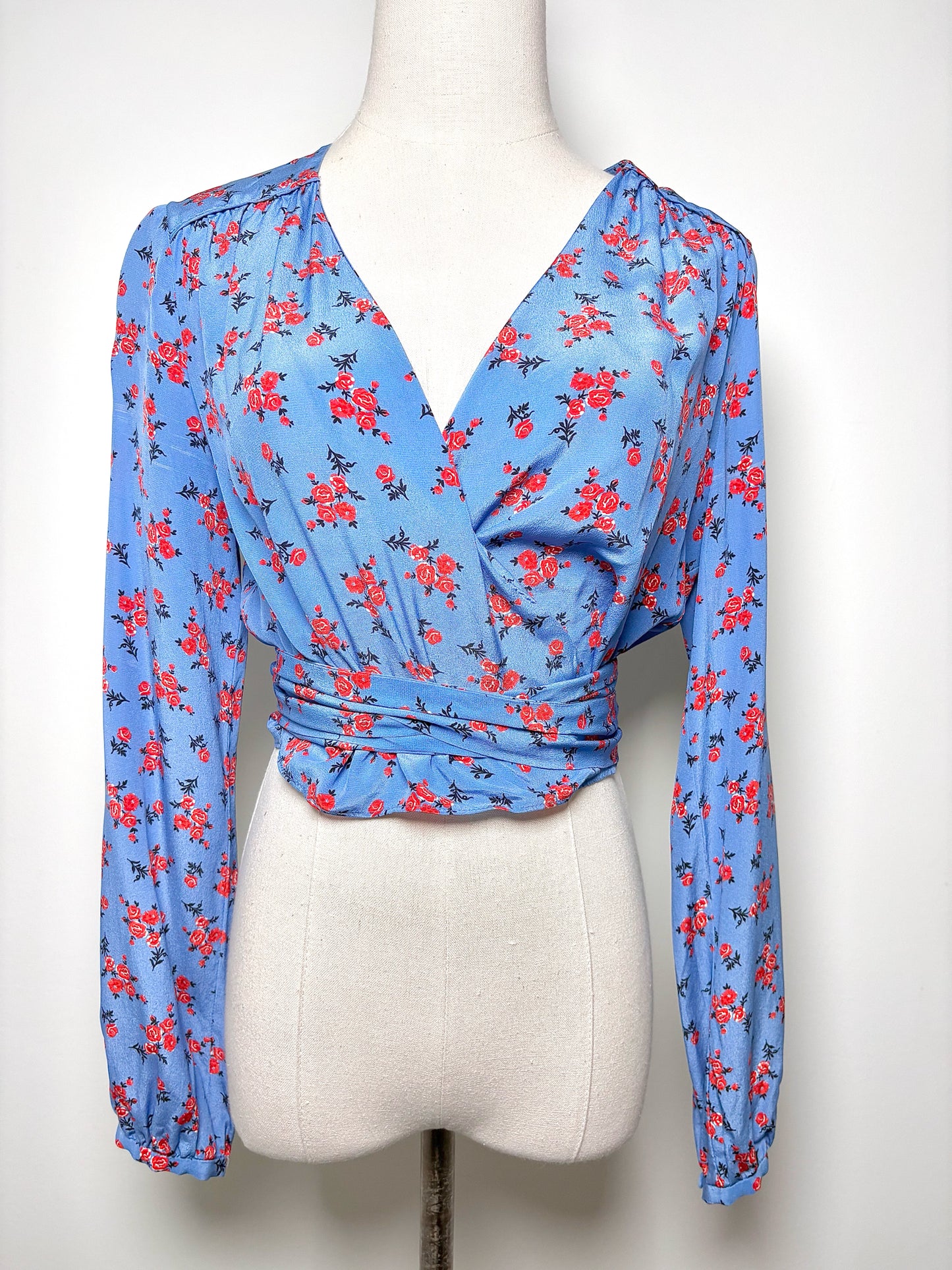 Women Size M Intermix Blue Floral Print Wrap Blouse
