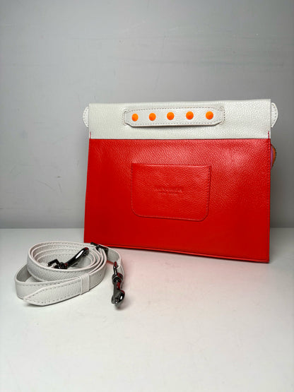 Women's Min & Mon Vali Embroidery Flowers Pre-owned, NWT Red, Pink Leather Bag