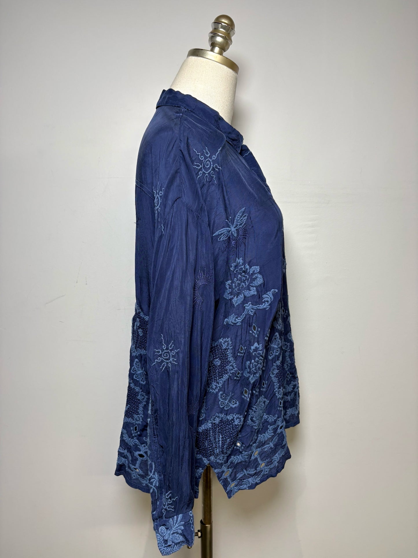 Women Size S Johnny Was Blue Floral Embroidered Cupra Rayon Pre-Owned Top