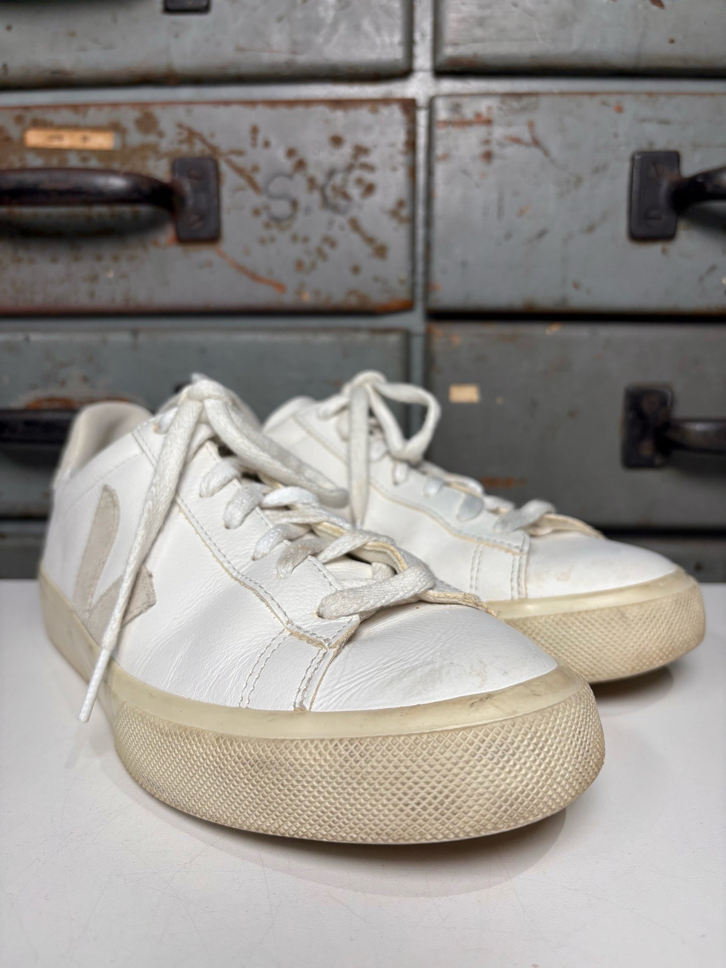 W Shoe Size 8 Veja White Sneakers