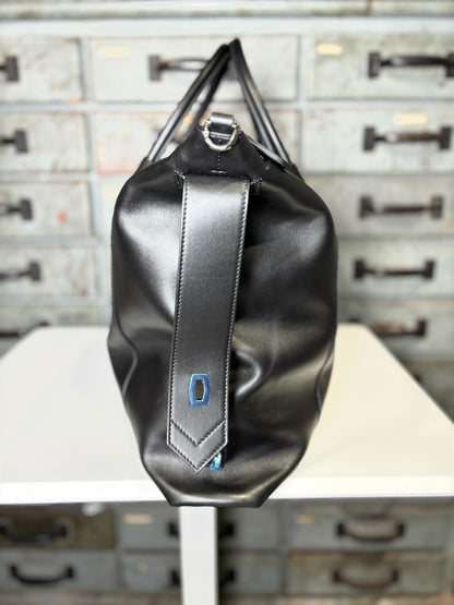 Givenchy Solid Leather Black Calfskin Antigona Large Tote