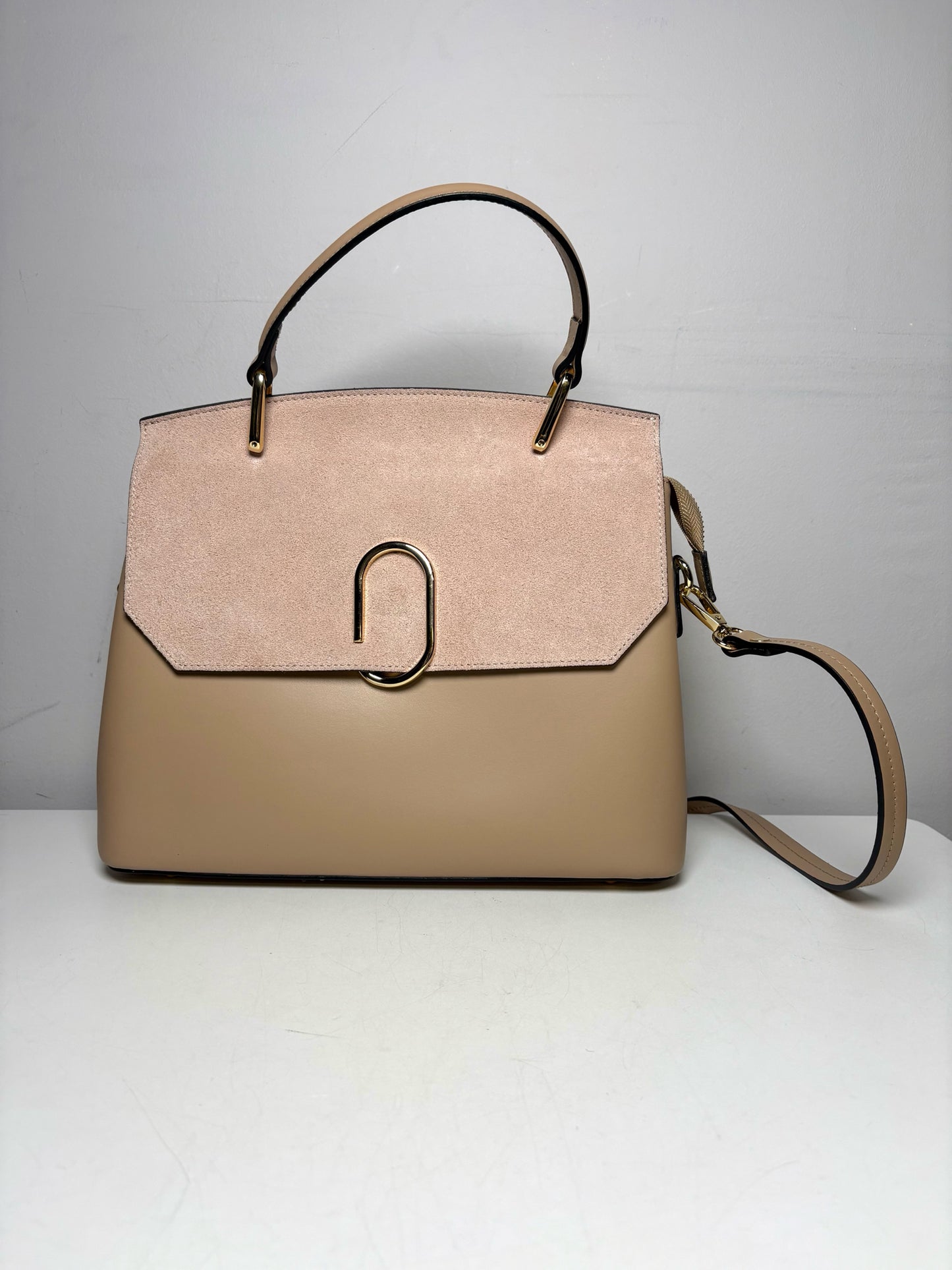 Women's LePARMENTIER Solid Leather Pre-Owned, Like-New Nude Medium Purse