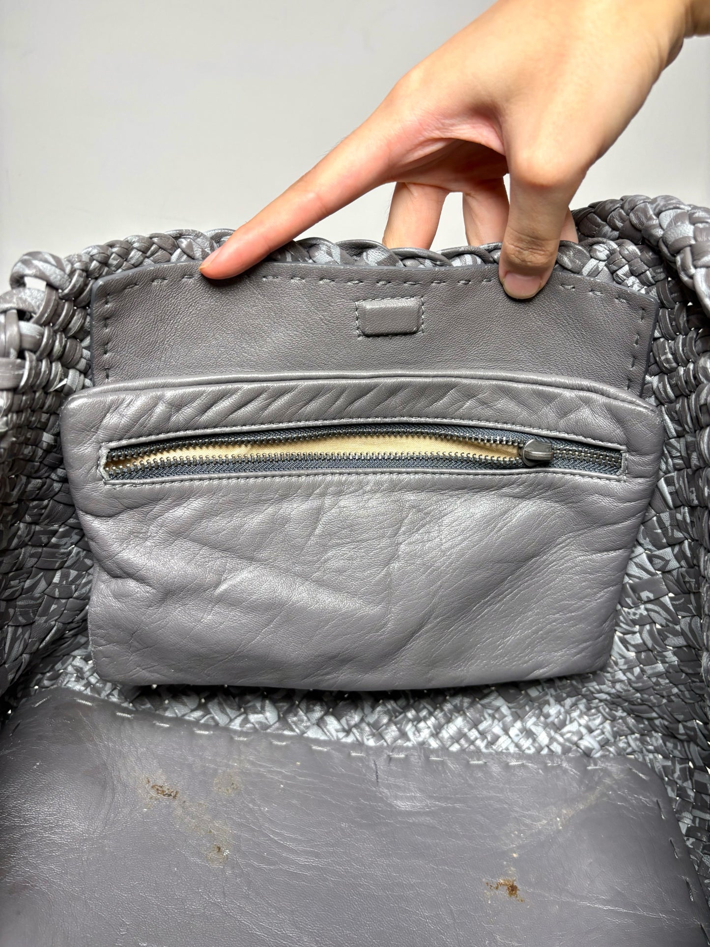 Falor Italia Woven Leather Pre-owned Gray Medium Purse