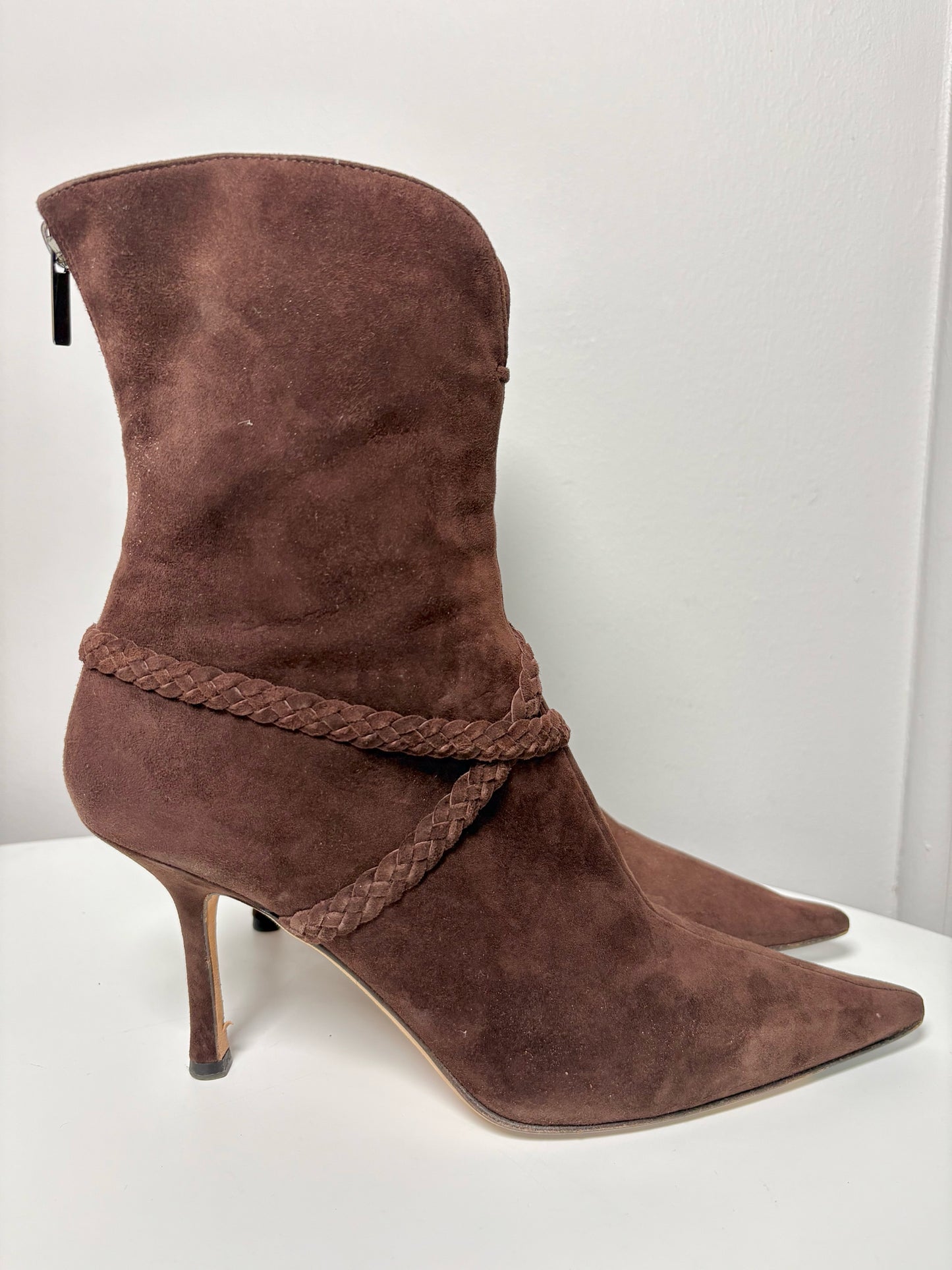 W Shoe Size 39 (8.5 US) Jimmy Choo Brown Suede Poined Toe Boots
