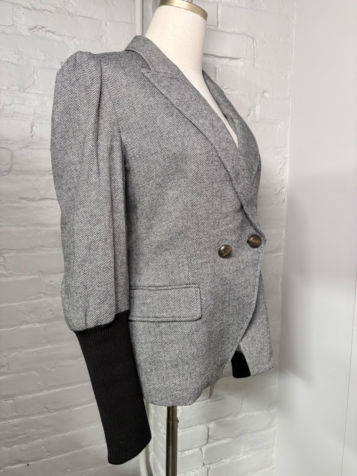 Women Size 12 Veronica Beard Black, White Chevron Blazer