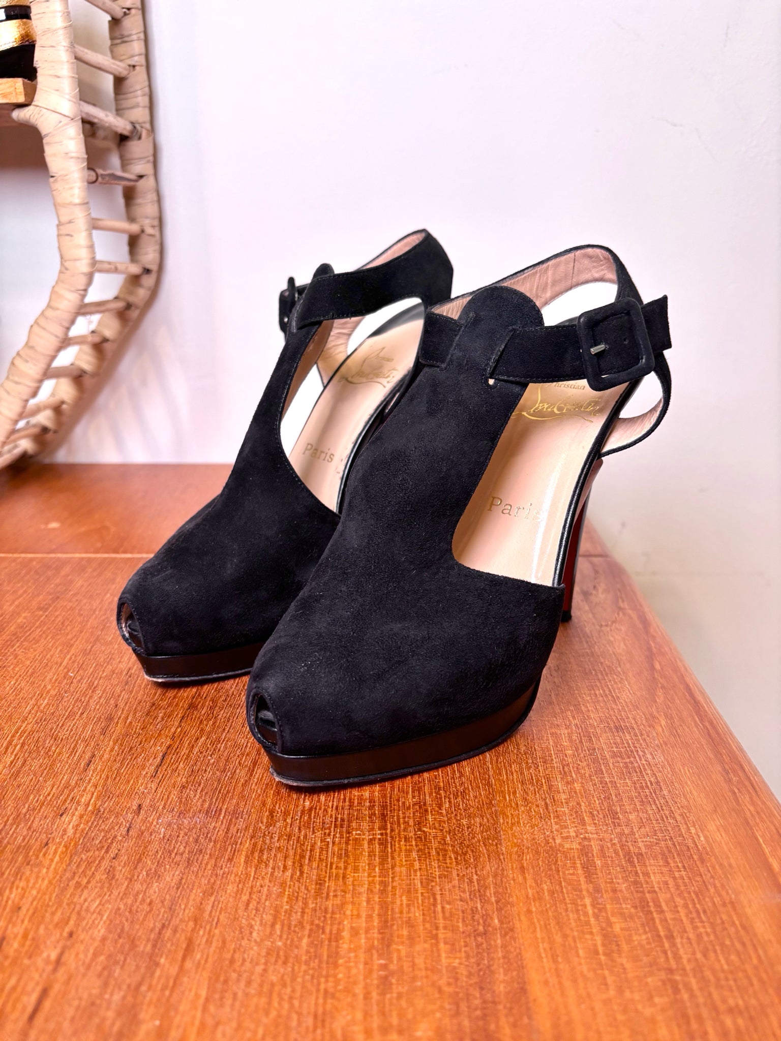 W Shoe Size 39.5 Christian Louboutin Orlan 140 T-strap Black Pre