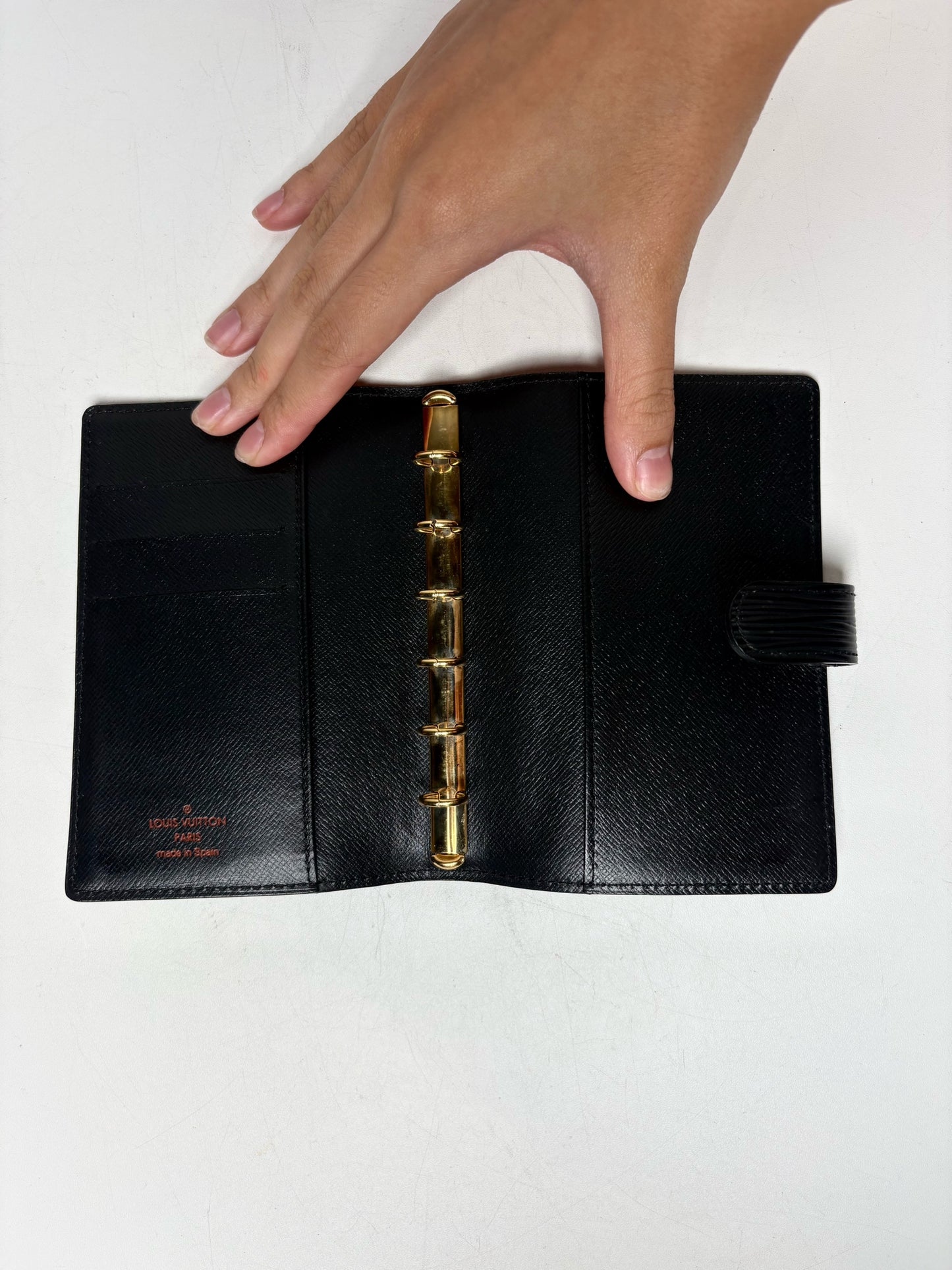 Louis Vuitton Black Epi Leather Small Pre-Owned 6-Ring Agenda Planner Wallet