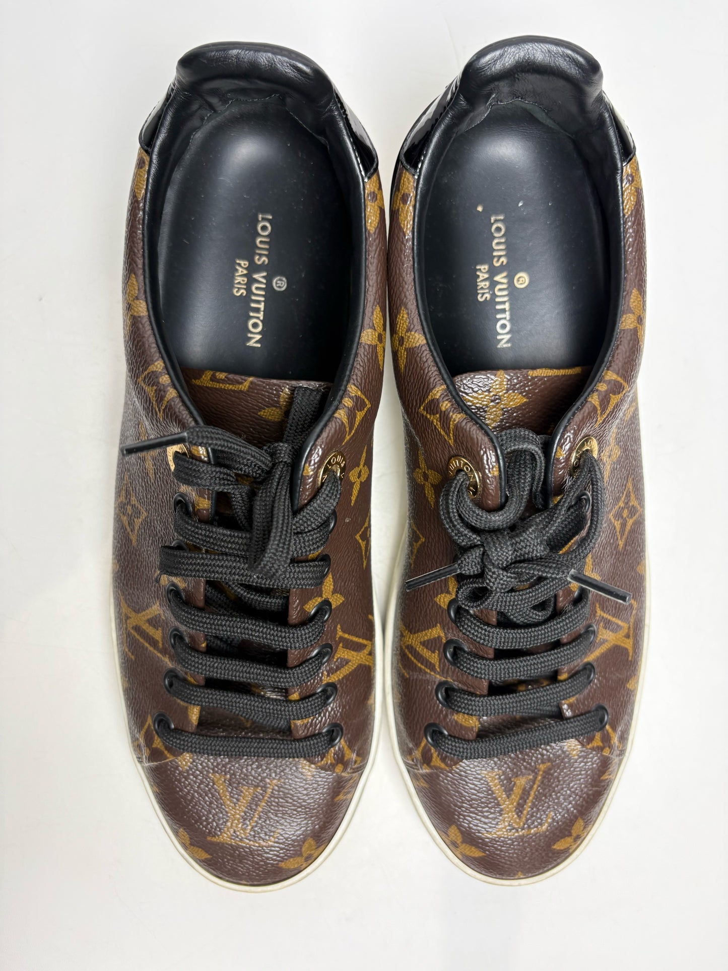 W Shoe Size 39 (8.5 - 9 US) Louis Vuitton Brown, Black Coated Canvas Sneakers
