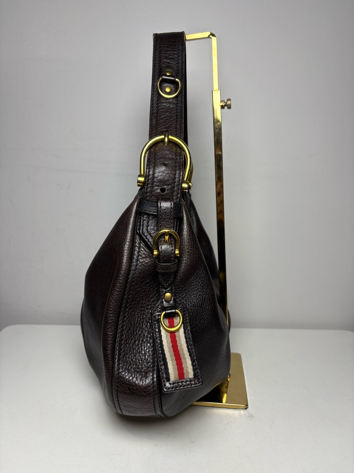 Women's Burberry Malika Vintage Dark Brown Leather Small Pre-Owned Hobo Shoulder Bag