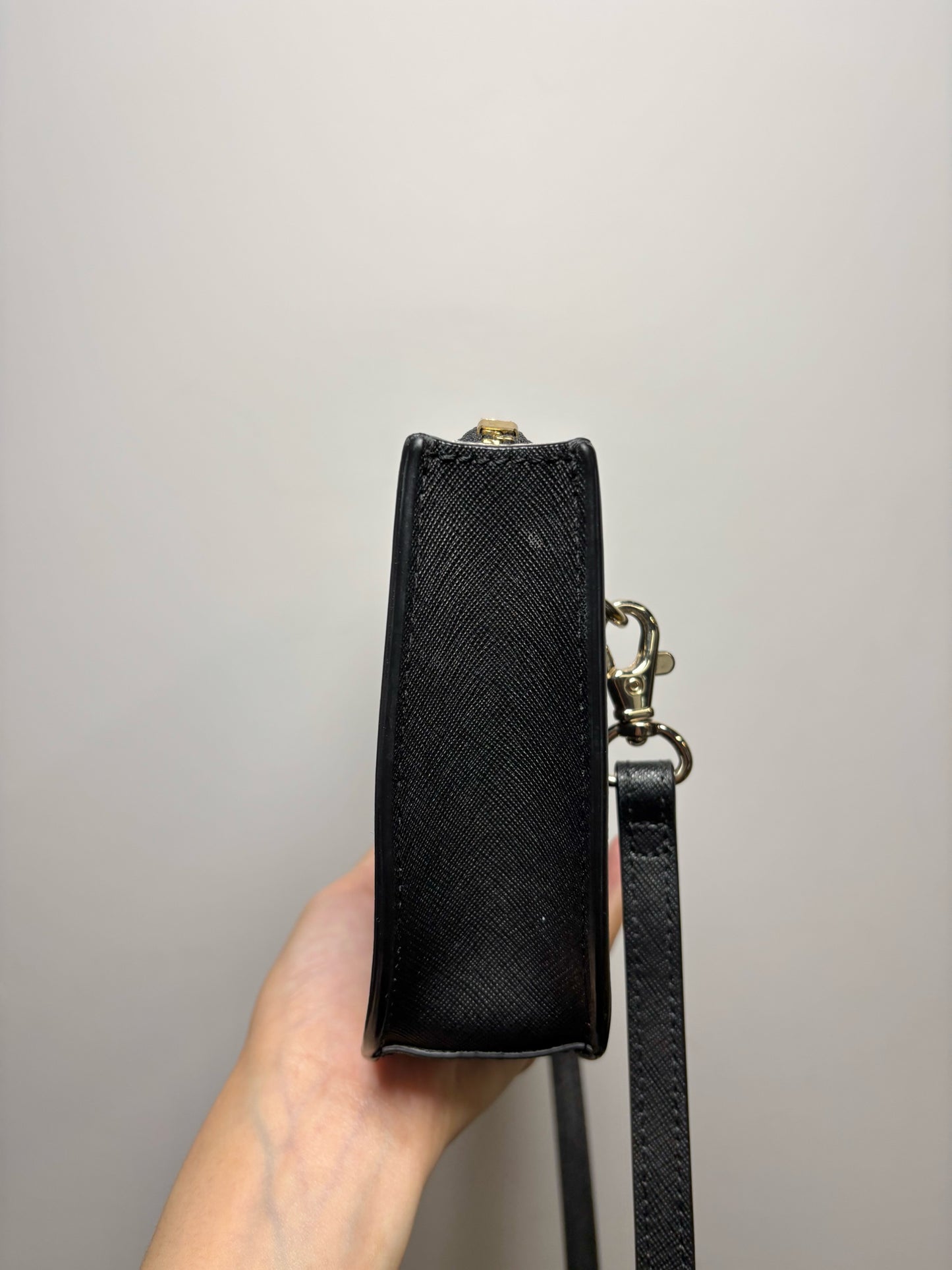 Lo&Sons Saffiano Leather Black Belt Bag
