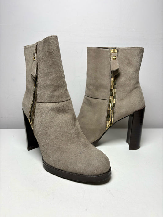 Women's Shoe Size 7 Stuart Weitzman Taupe Suede NWOT Pre-Owned Double Zip Boots