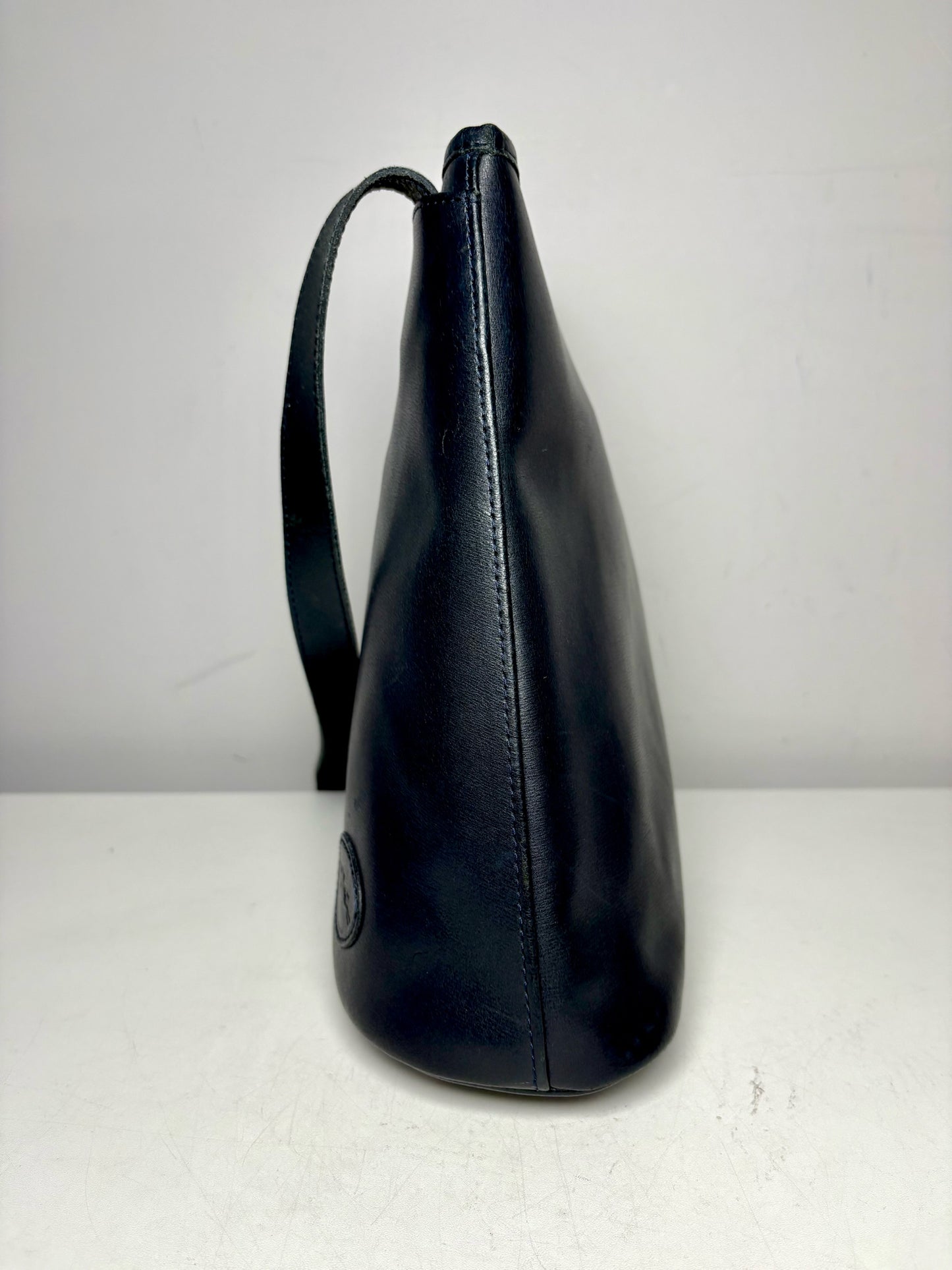 Longchamp Solid Vintage Leather Pre-owned Deep Navy Medium Purse