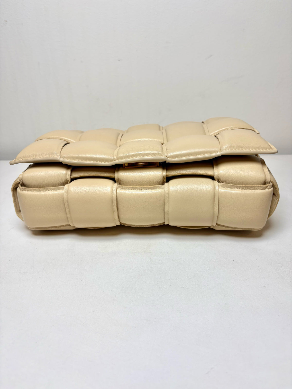Bottega Veneta Intrecciato Padded Cassette Calfskin Pre-owned, NWT Bag