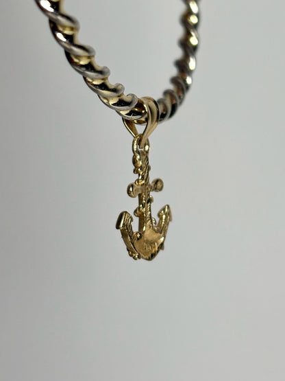 14K Gold Clasp No Label Anchor Pendant