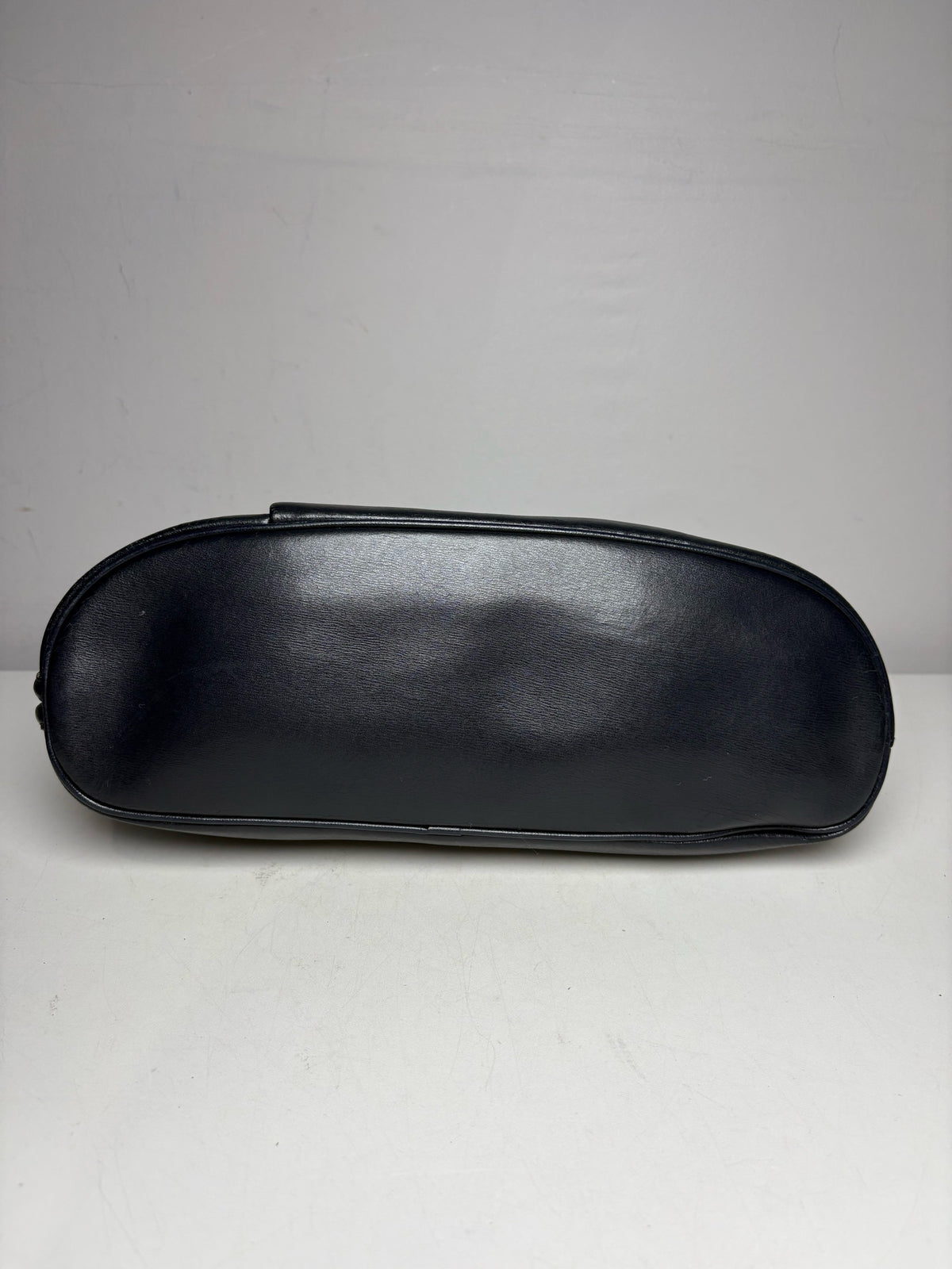 Women's Longchamp Roseau Navy Vintage Leather Pre-ownedl Medium Purse