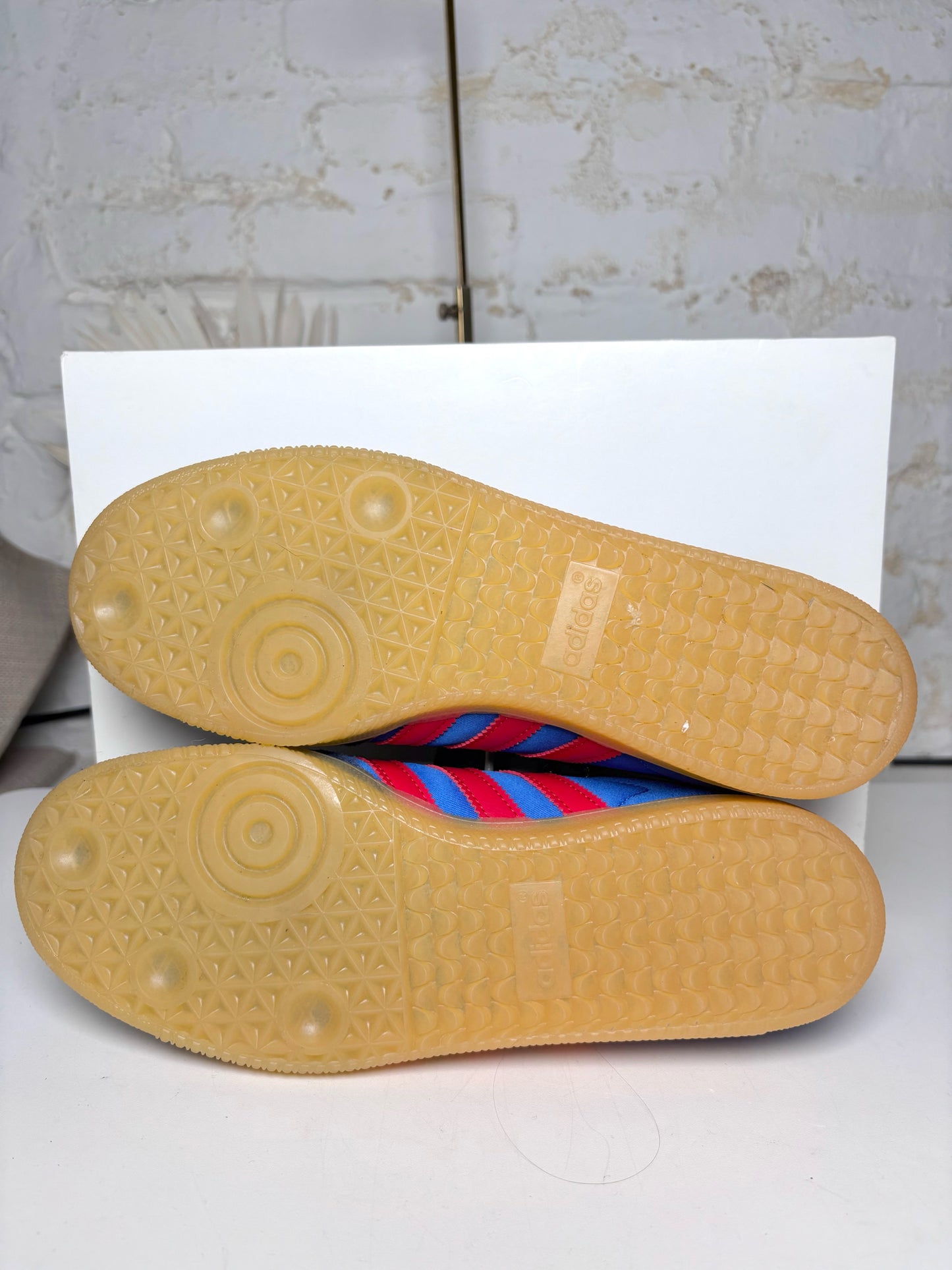 W Shoe Size 8 adidas x sneaker politics Blue, red, green, yellow NWT Sneakers