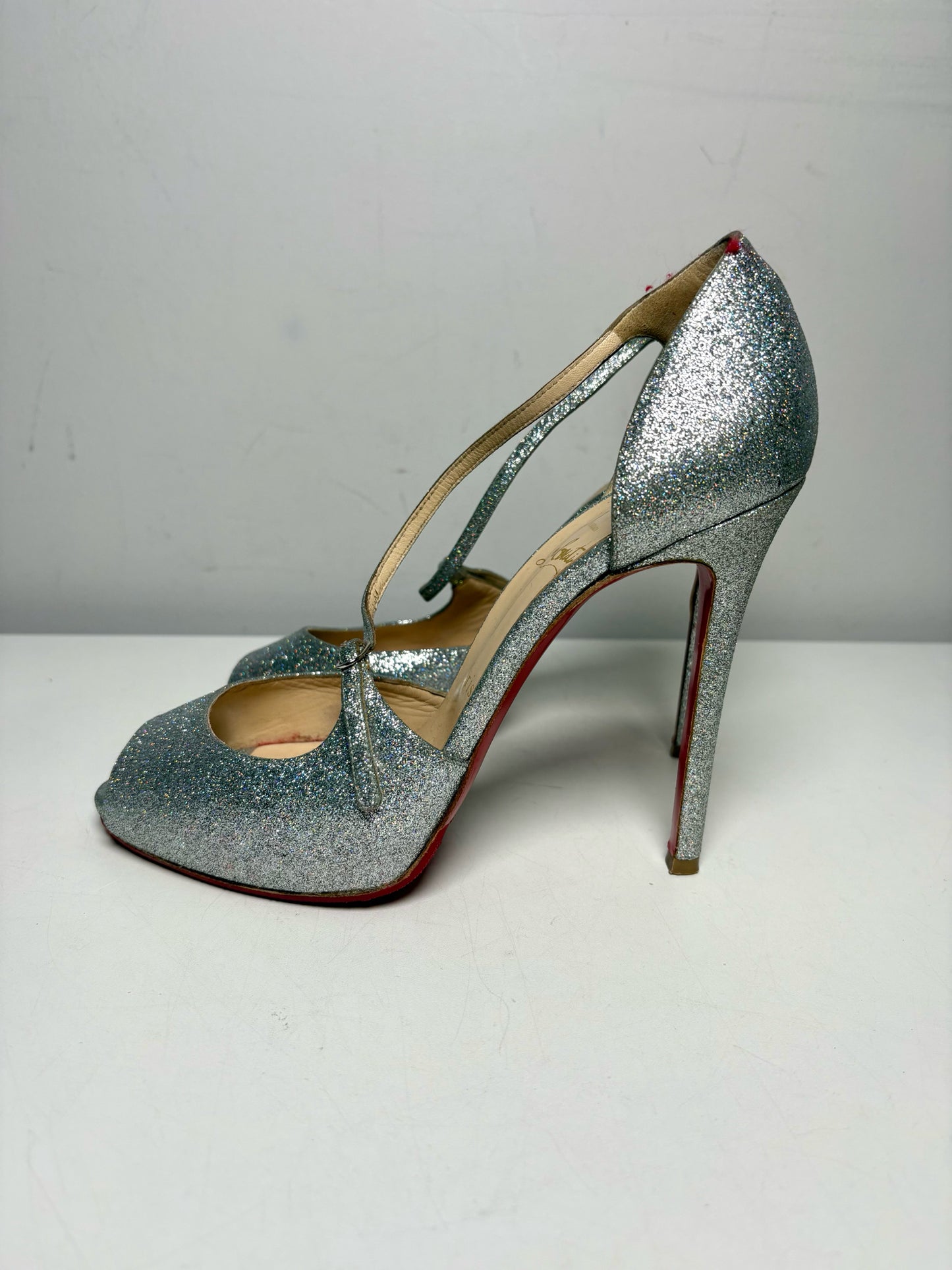 W Shoe Size 39 Christian Louboutin Silver Women's Pump