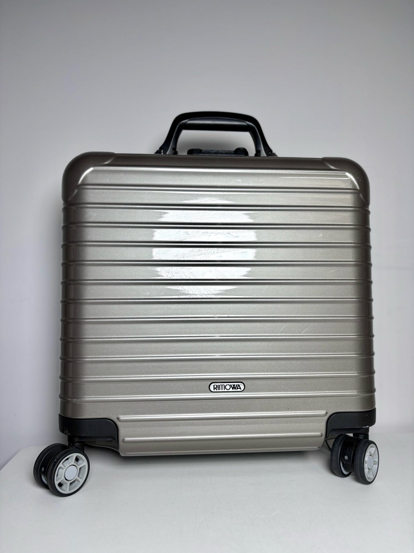 Rimowa Salsa 15" Taupe Sleeve Collection Suitcase Pre-owned