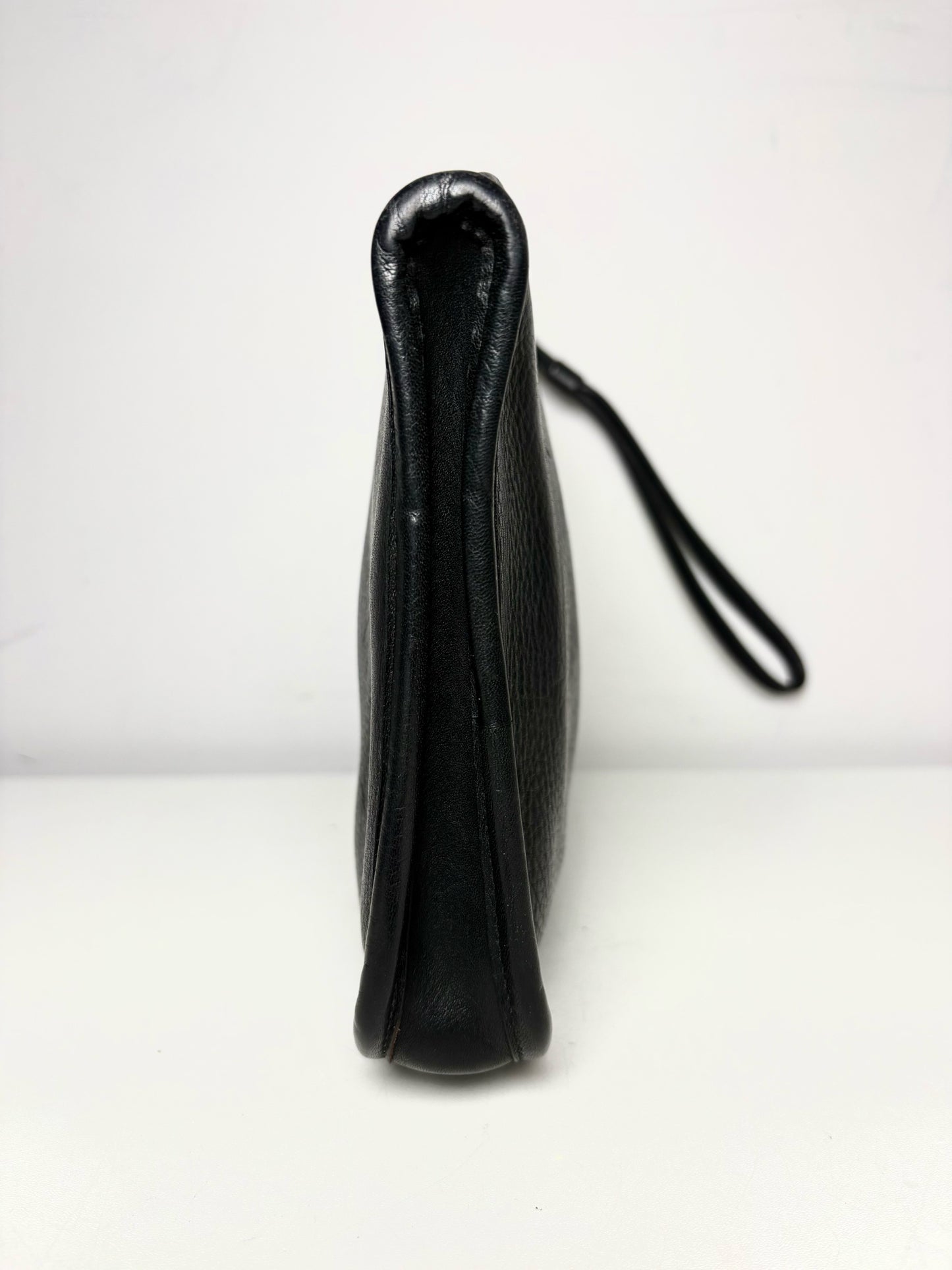 Women's NOL Leather Vintage Solid Pre-owned Black Wristlet