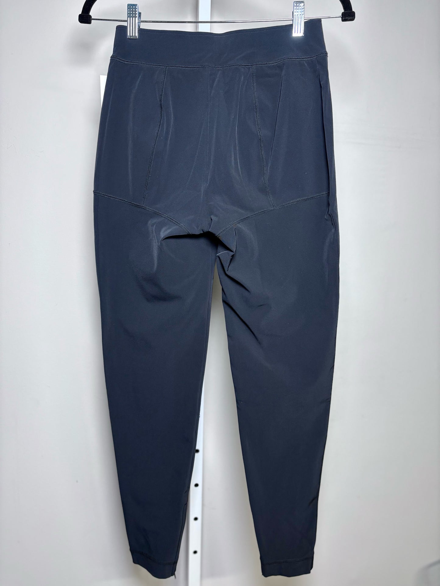 Women Size S Issey Miyake Black Tapered Leg Zipper Ankle Pants