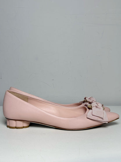 W Shoe Size 7.5 Salvatore Ferragamo Light Pink Leather Scallop Pre-owned Pump