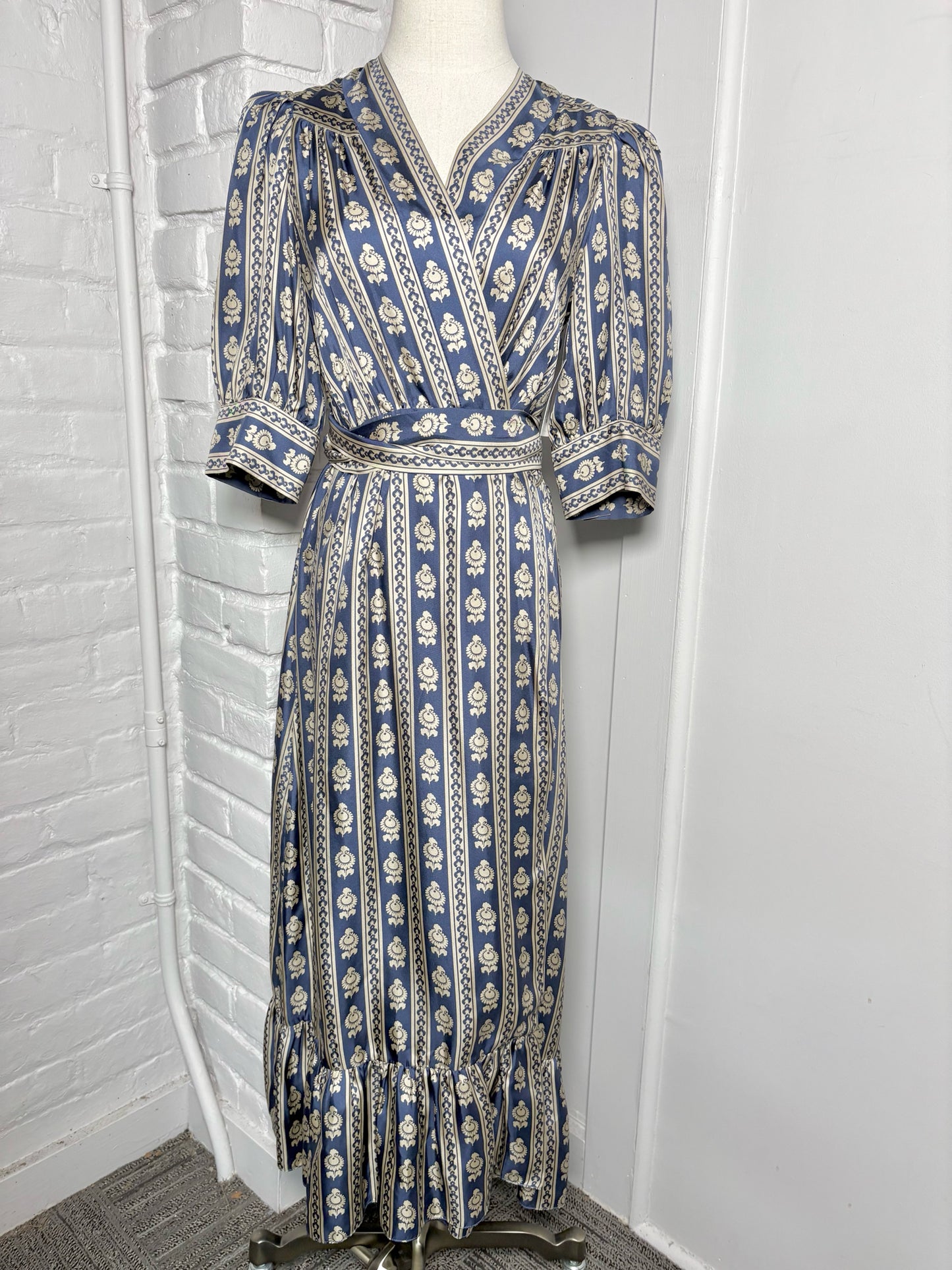 Women Size 38 Sandro Navy, gray Print Dress