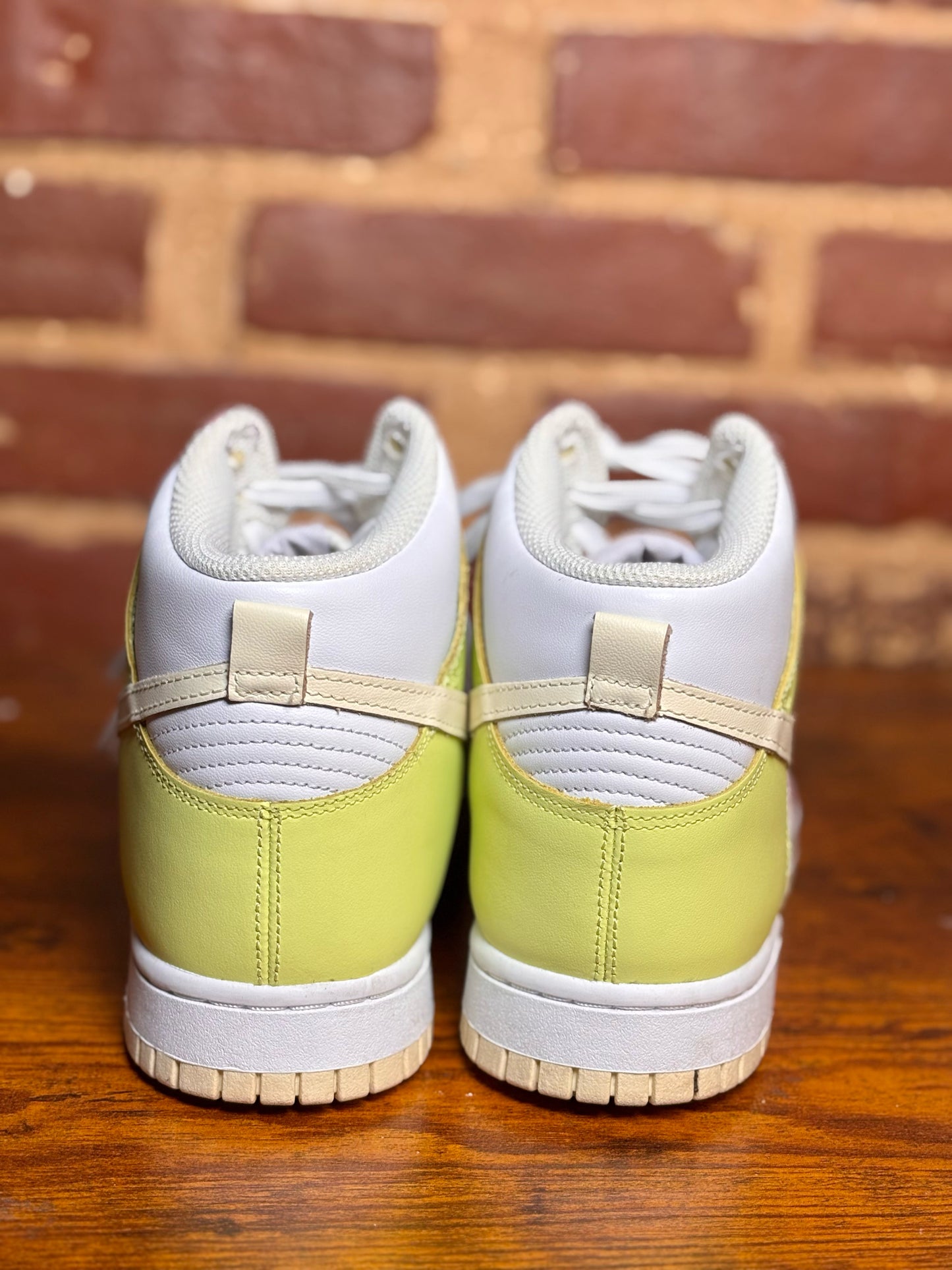 W Shoe Size 8.5 Nike Lemon Twist High Tops Pre-owned Sneakers
