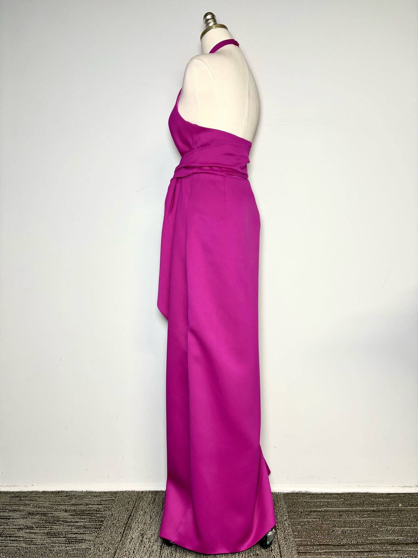 Women Size S Halston Heritage Magenta Solid Gown