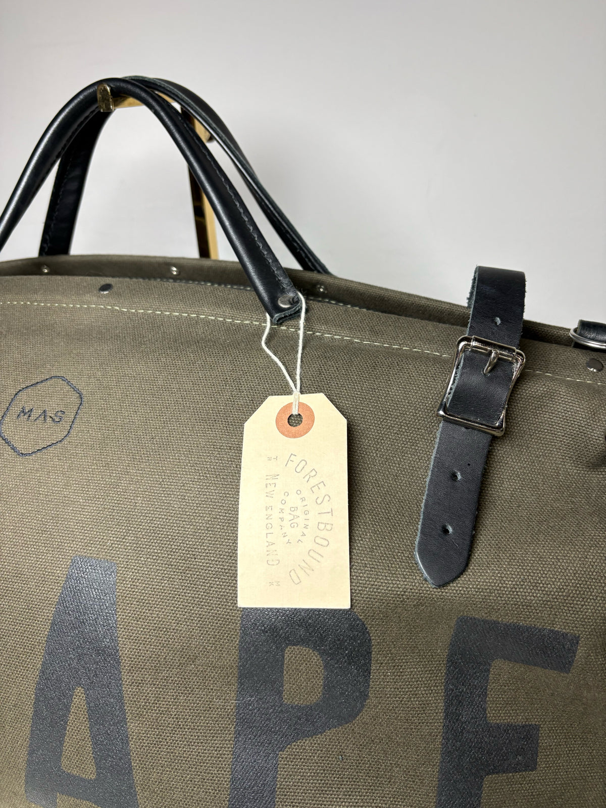 Women's Forestbound ESCAPE Olive Green Canvas Leather Trim NWT Pre-Owned Weekender Tote Bag