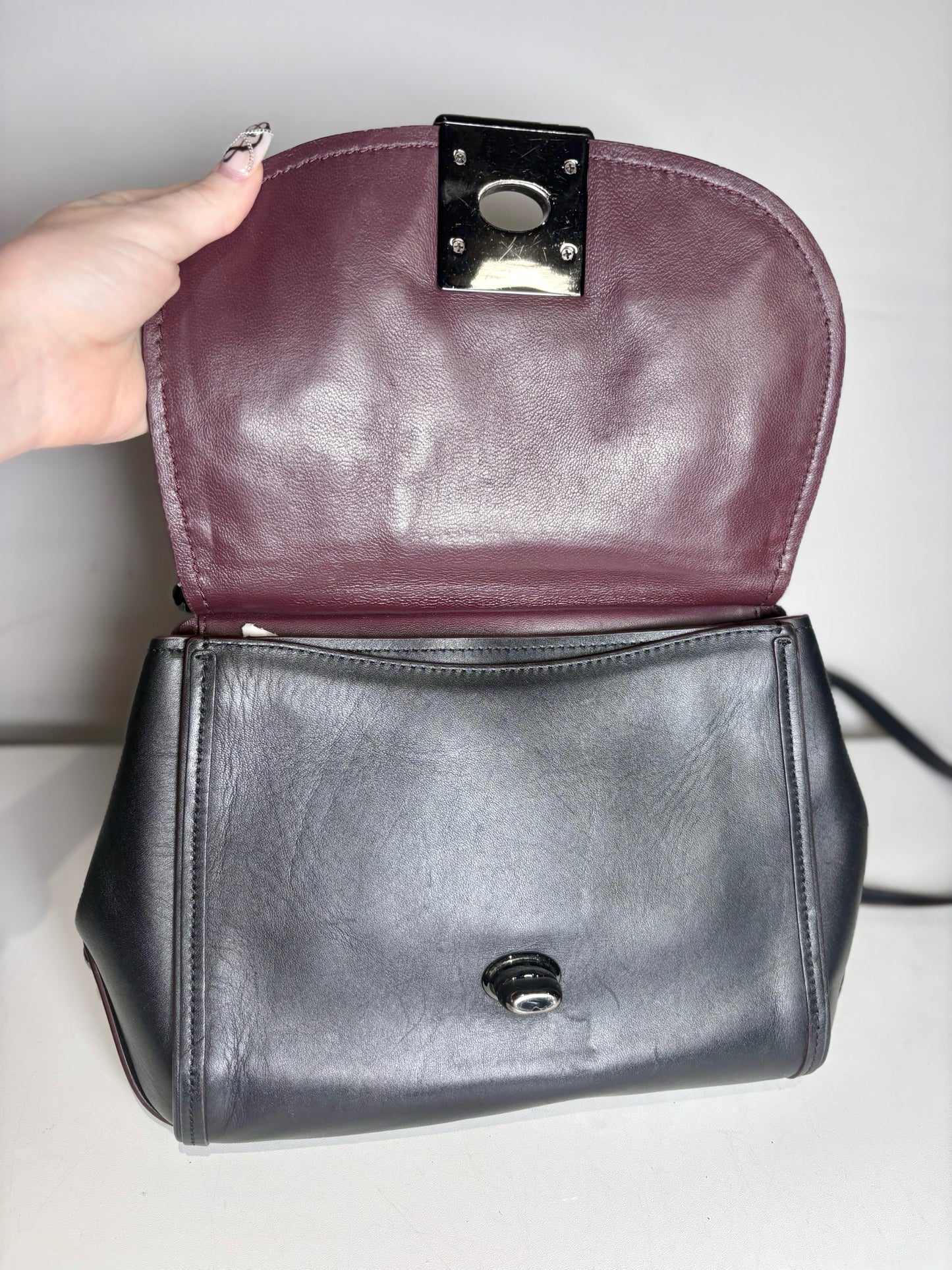 Women's Coach #54079 Willow Floral Leather Pre-owned Black Top Handle Rare Bag