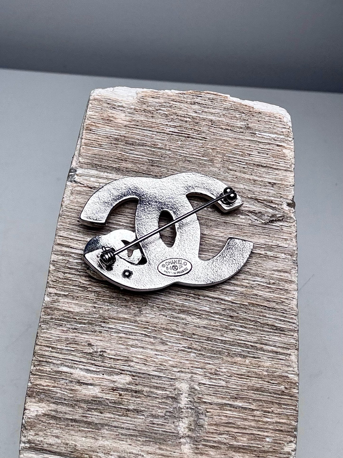 Chanel Vintage/Rare Metal Vintage Pre-owned Pin