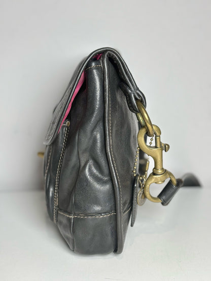 Women's Coach Solid Vintage Leather Pre-owned Black Medium Purse
