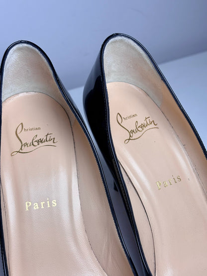 W Shoe Size 37.5 (7.5) Christian Louboutin Black Patent Leather Pre-owned Heels